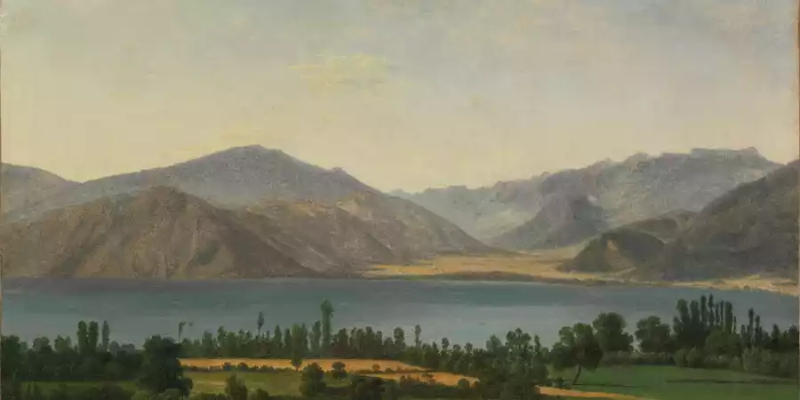 Landschaft von Lac Fucino mit den Bergen der Abruzzen