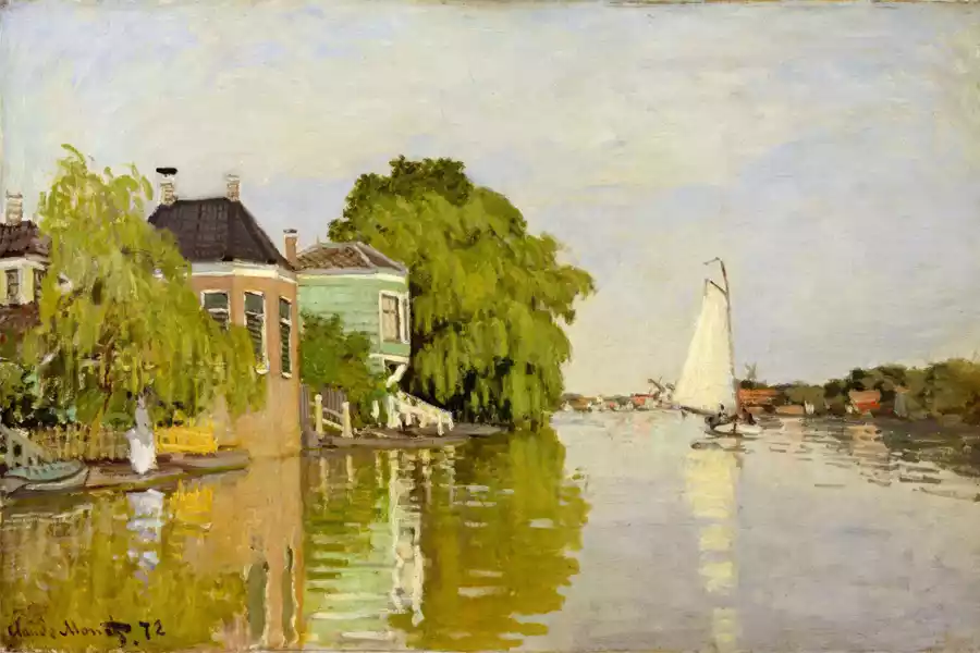 Huizen aan de Achterzaan, geschilderd door Claude Monet, met een rustige rivier en een charmant gebouw.
